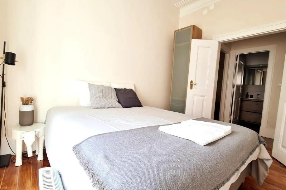 Design Flat, Luxury, 7 People, Pool & Garden Lisbon