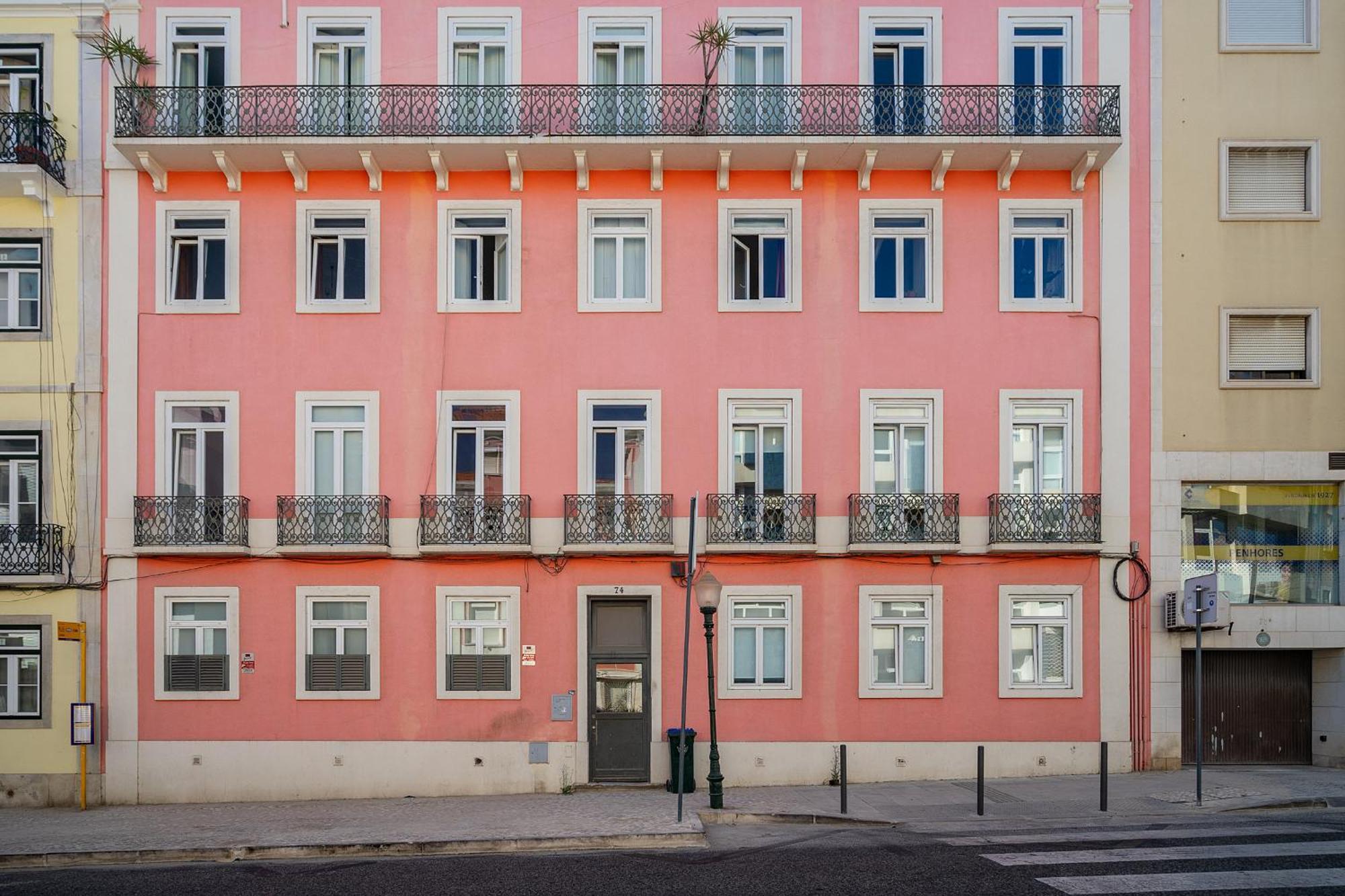 Design Flat, Luxury, 7 People, Pool & Garden Apartment Lisbon